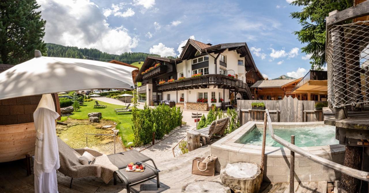 Chalet Elisabeth Dolomites Alpin & Charme Сельва-ди-Валь-Гардена Экстерьер фото