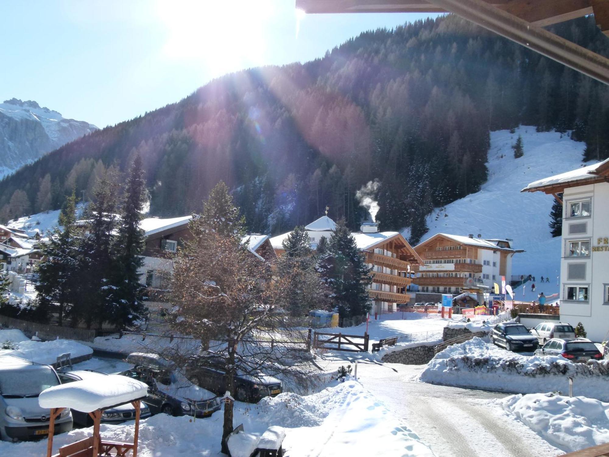 Chalet Elisabeth Dolomites Alpin & Charme Сельва-ди-Валь-Гардена Экстерьер фото