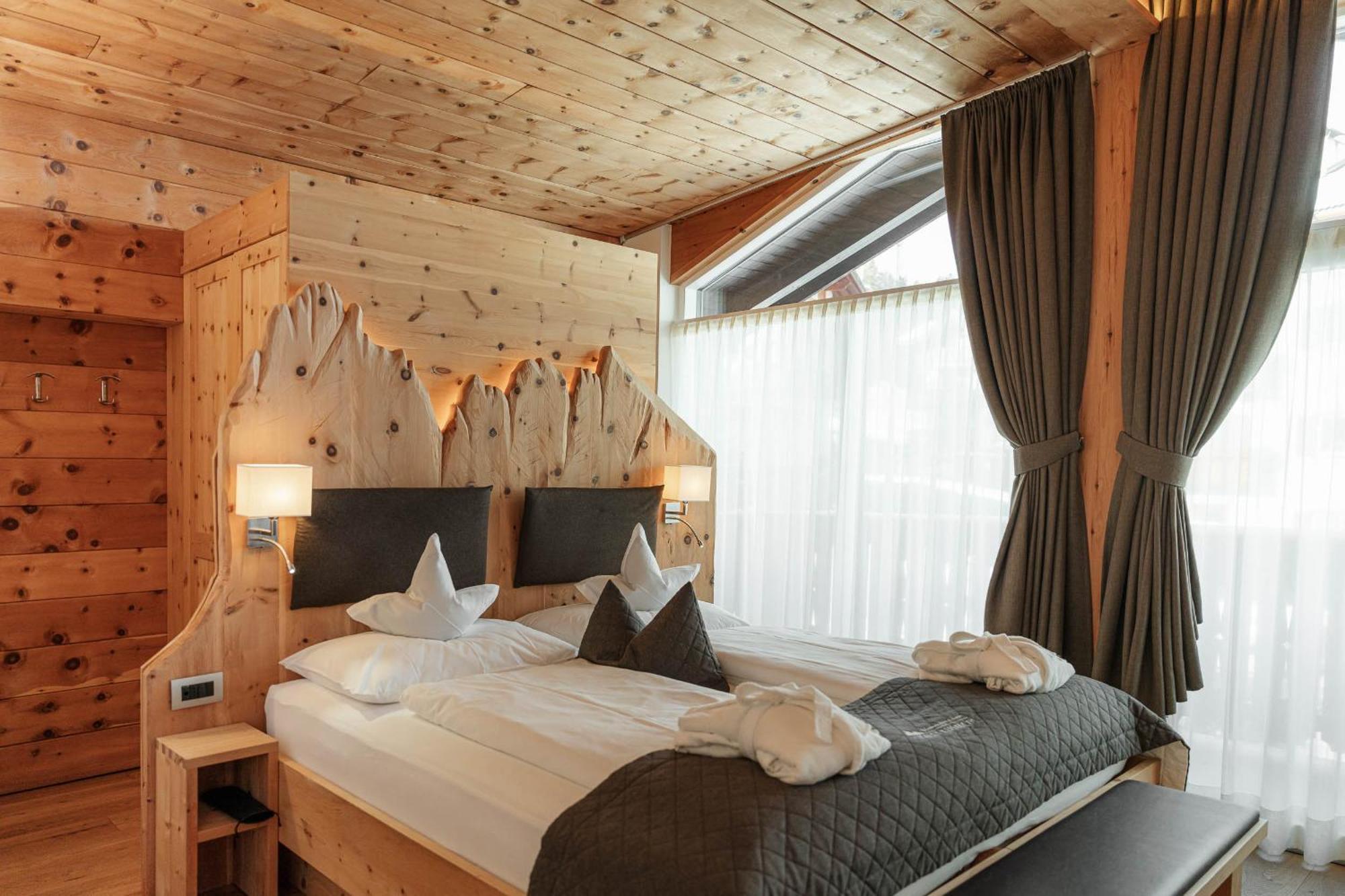 Chalet Elisabeth Dolomites Alpin & Charme Сельва-ди-Валь-Гардена Экстерьер фото