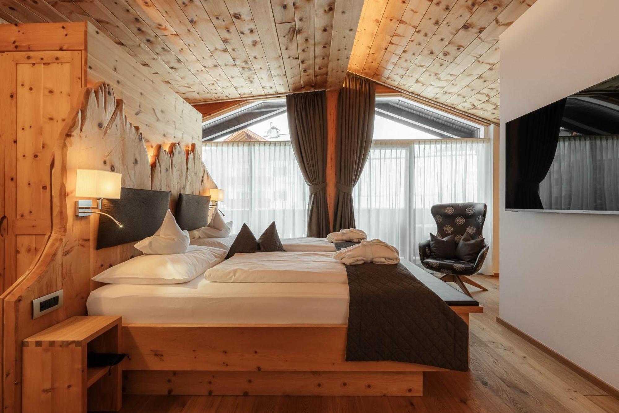 Chalet Elisabeth Dolomites Alpin & Charme Сельва-ди-Валь-Гардена Экстерьер фото